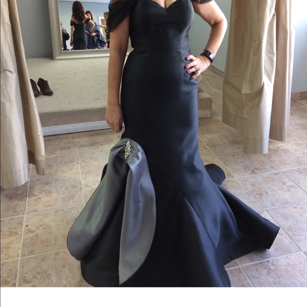 Mother of the bride/groom dress